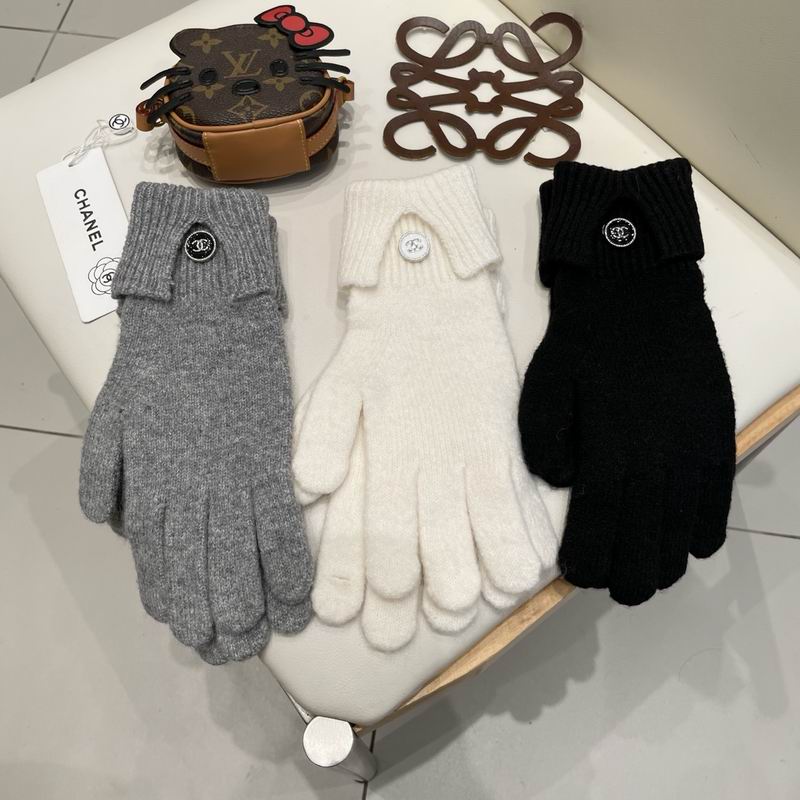 Chanel Gloves 102625